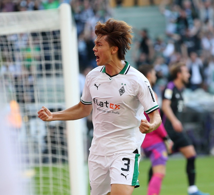 HuaTiHui-荷媒：板仓滉即将加盟阿贾克斯，转会费总价可达1200万欧