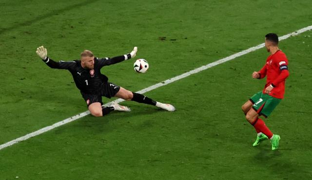 HuaTiHui-人生第6届欧洲杯 C罗首战没进球 但他依旧有威胁