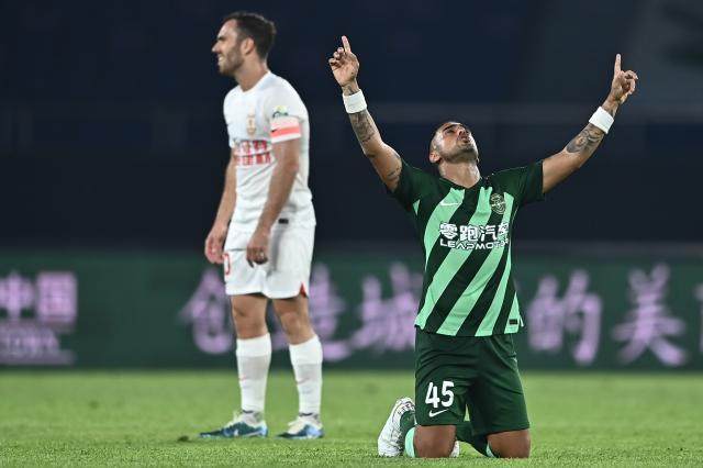 华体会官网-【中超】莱昂纳多梅开二度 浙江队3比1逆转亚泰