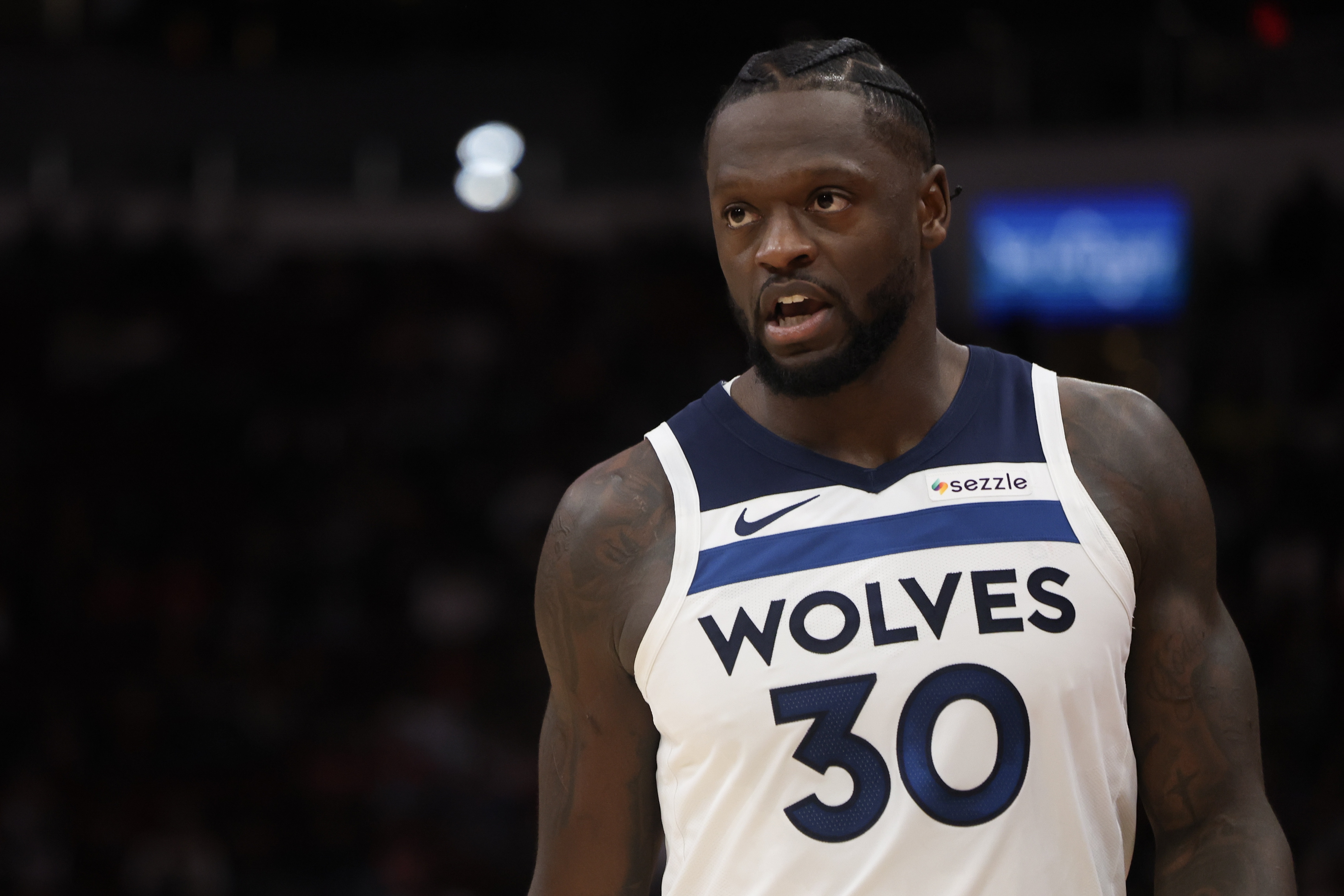 华体会官网-真尽力局！兰德尔25中14&amp;罚球11中9空砍赛季新高39分 第三节17分